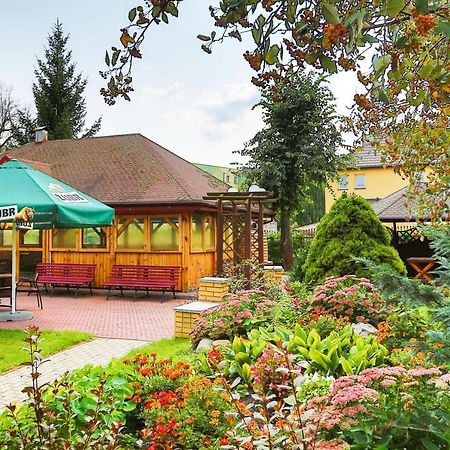 Hotel Unibus Белск Подляски Екстериор снимка
