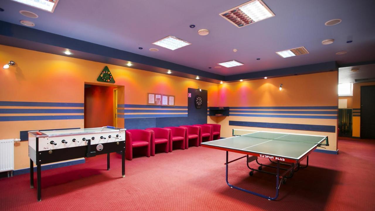 Hotel Unibus Белск Подляски Екстериор снимка